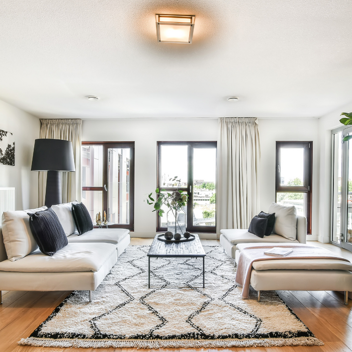 nice spacious living room