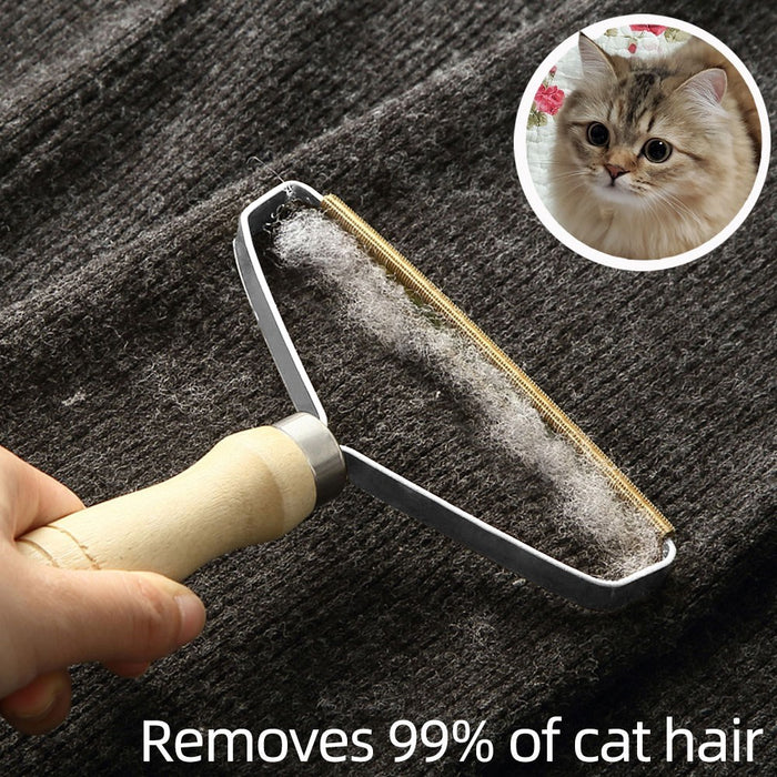 Say Goodbye to Pet Hair: Effective Grooming Brush for Cats and Dogs