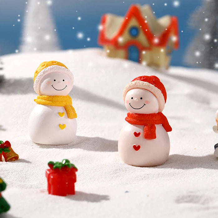 A Pairs Mini Lovers Snowman Santa Claus Miniature