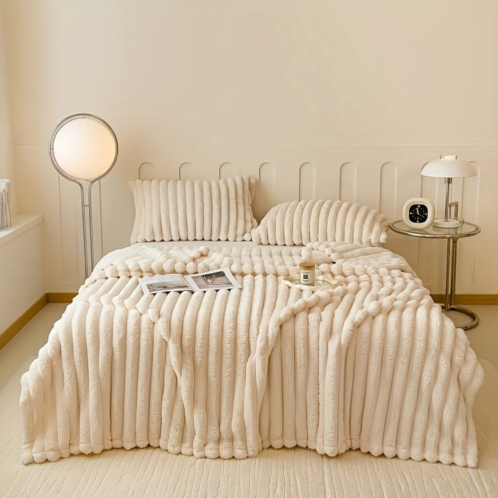 1pc Blanket Soft And Comfortable, Imitation Rabbit Hair Reversible Blanket Thermal Fleece Blanket Nap Blanket Air Conditioning Blanket Office Outdoor Camping Gift Blanket, Suitable For All Seasons