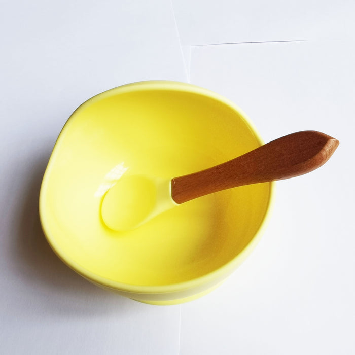 1set Baby Feeding Bowl And Spoon Set, Silicone Baby Bowl Suction Cup With Wooden Spoon Silicone Suction Base Non Slip Baby First Feeding Kit Gift For Toddler Children Girls Boys, Halloween, Thanksgiving, Christmas Gift