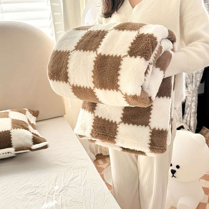 1pc Cozy Traditional Style Plaid Flannel Blanket, Red And White Or Black And White, Soft Panda Velvet (Polyester Fiber), Warm Travel Pet Blanket For Dogs And Cats, Washable, Christmas present