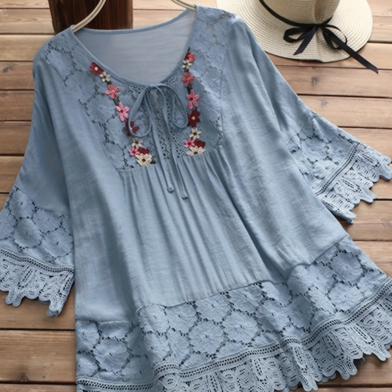Plus Size Floral Applique Lace Blouse, Tie Neck Short Sleeve Women's Top