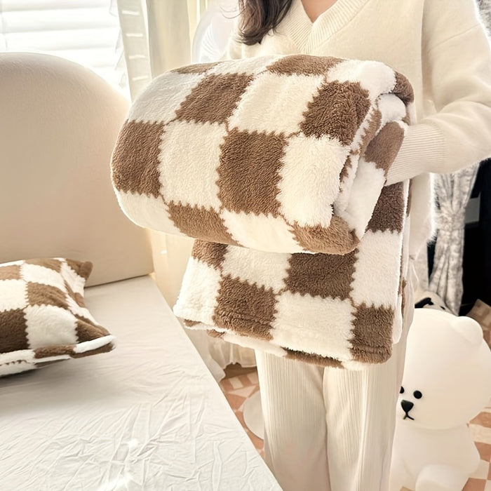1pc Cozy Traditional Style Plaid Flannel Blanket, Red And White Or Black And White, Soft Panda Velvet (Polyester Fiber), Warm Travel Pet Blanket For Dogs And Cats, Washable, Christmas present