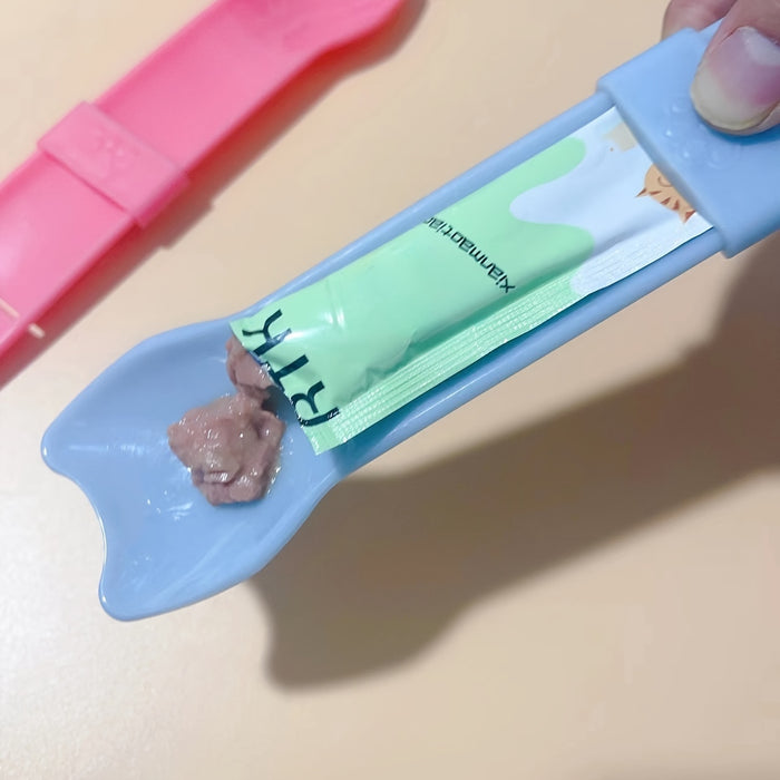 Cat Strip Squeeze Spoon: Lickable Wet Cat Treat Feeder for Easy Feeding