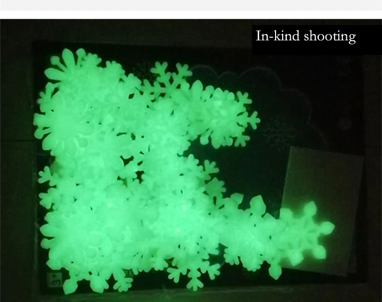 50Pcs Luminous Snowflake Wall Sticker Glow In The Dark Decal Kids Baby Room Bedroom Colorful Christmas Stickers Home Decoration