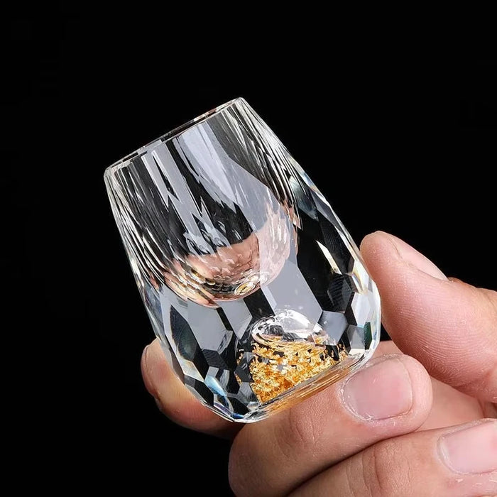 Lead-free Crystal Glass Gild Built In 24K Gold Leaf Small Shot Glass Luxury Golden Vodka Spirit Small Wine Glasses Drinking Cups