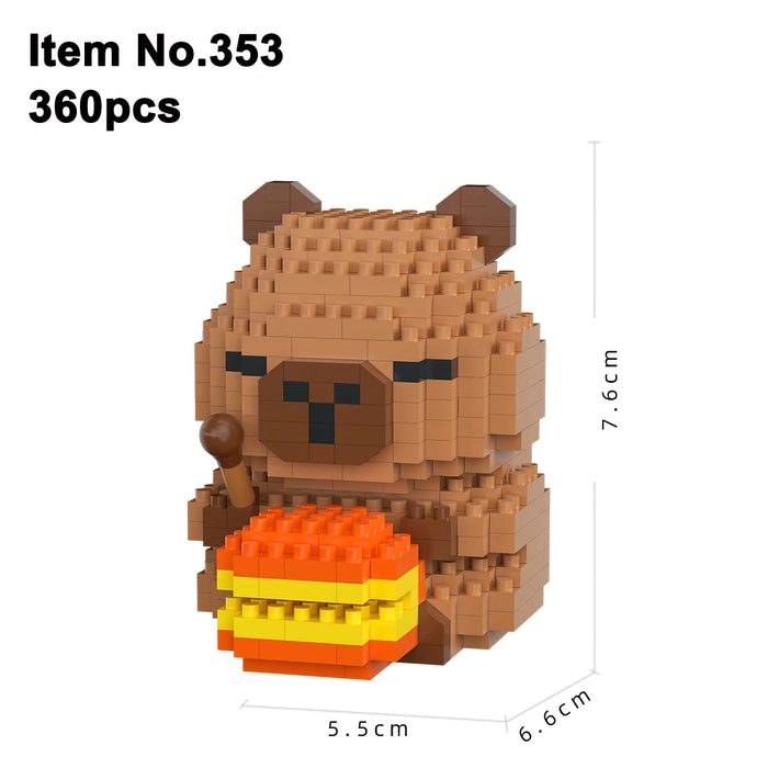 Design 353 capybara with burger, 360 pieces, 7.6 cm tall