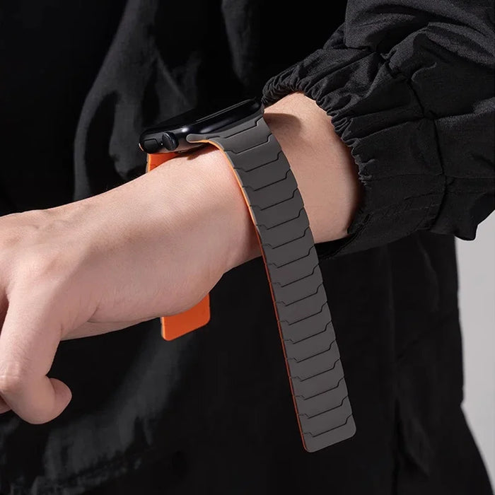 Strap For Apple Watch ultra 2 Band 49mm 45mm 44mm 40mm 42mm 46mm 41mm 38mm Magnetic Silicone Bracelet IWatch Series 10 SE 9 8 7