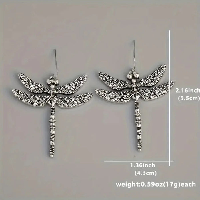 Size diagram: about 5.5 cm long, 4.3 cm wide, 17 g each