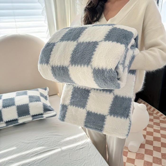 1pc Cozy Traditional Style Plaid Flannel Blanket, Red And White Or Black And White, Soft Panda Velvet (Polyester Fiber), Warm Travel Pet Blanket For Dogs And Cats, Washable, Christmas present